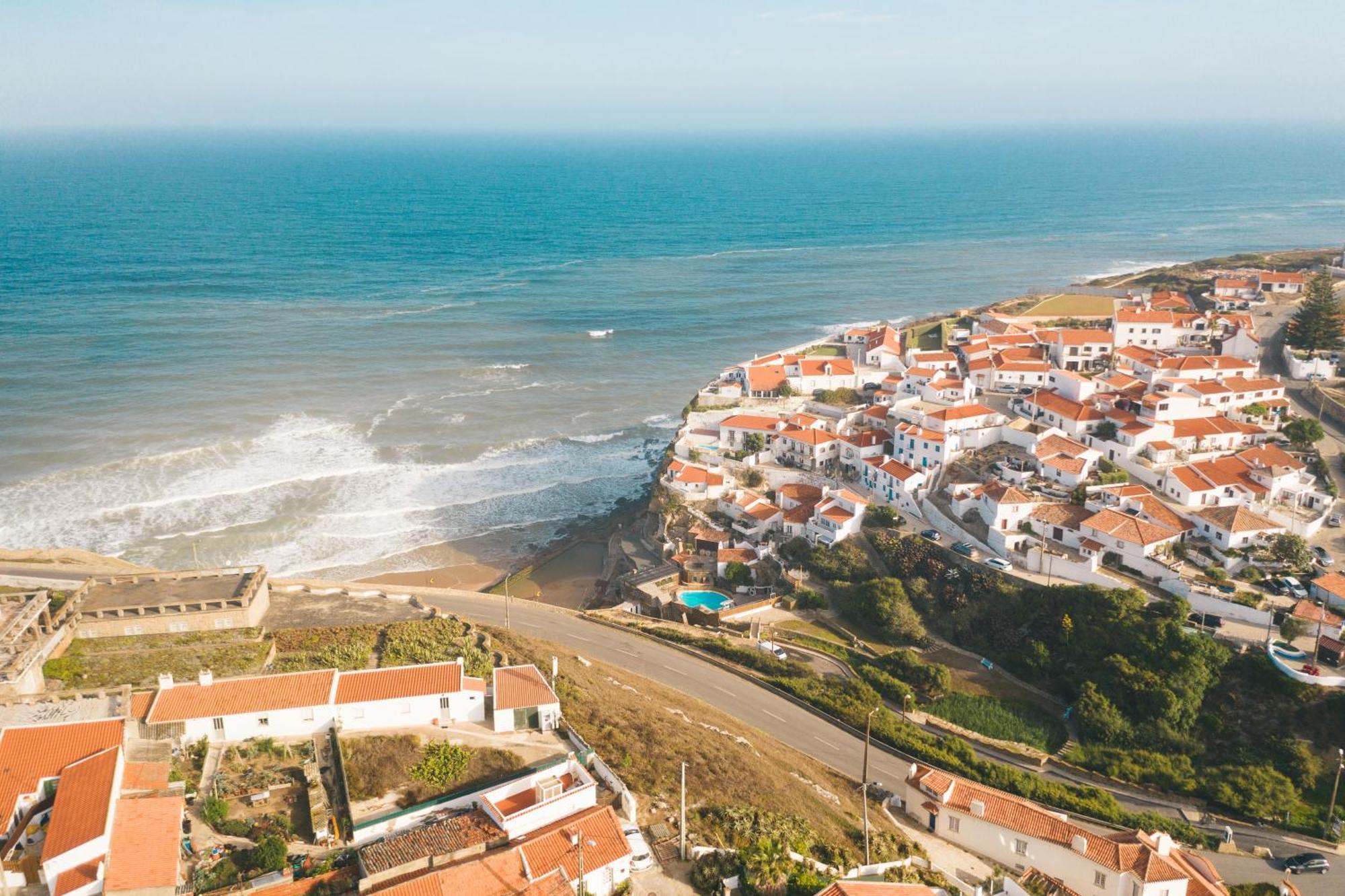 Azenhas Do Mar West Coast Design And Surf Villas Sintra Exterior photo